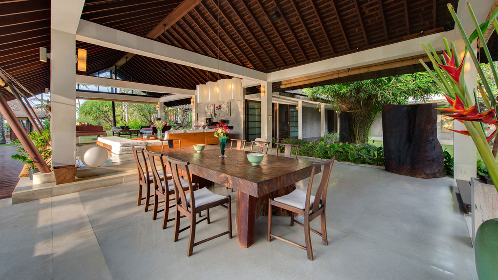 Samadhana - dining and living during the day